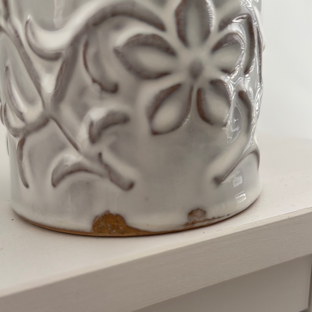 Terracotta White Glazed Floral Embossed Vase - Picture 4 of 7